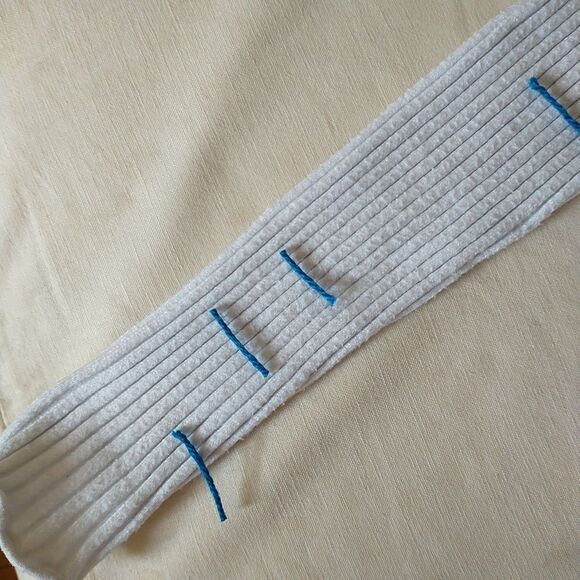 Good American Cost Rib Top Cardigan Sweater Womens 1/S White Shine V Neck*READ - Picture 7 of 7